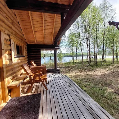Chalet Arctic Lakeside Near - Minna-carita's