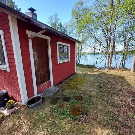 Arctic Lakeside Near - Minna-carita's شاليه *